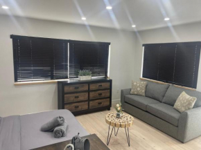 Lovely studio apartment sleep 4